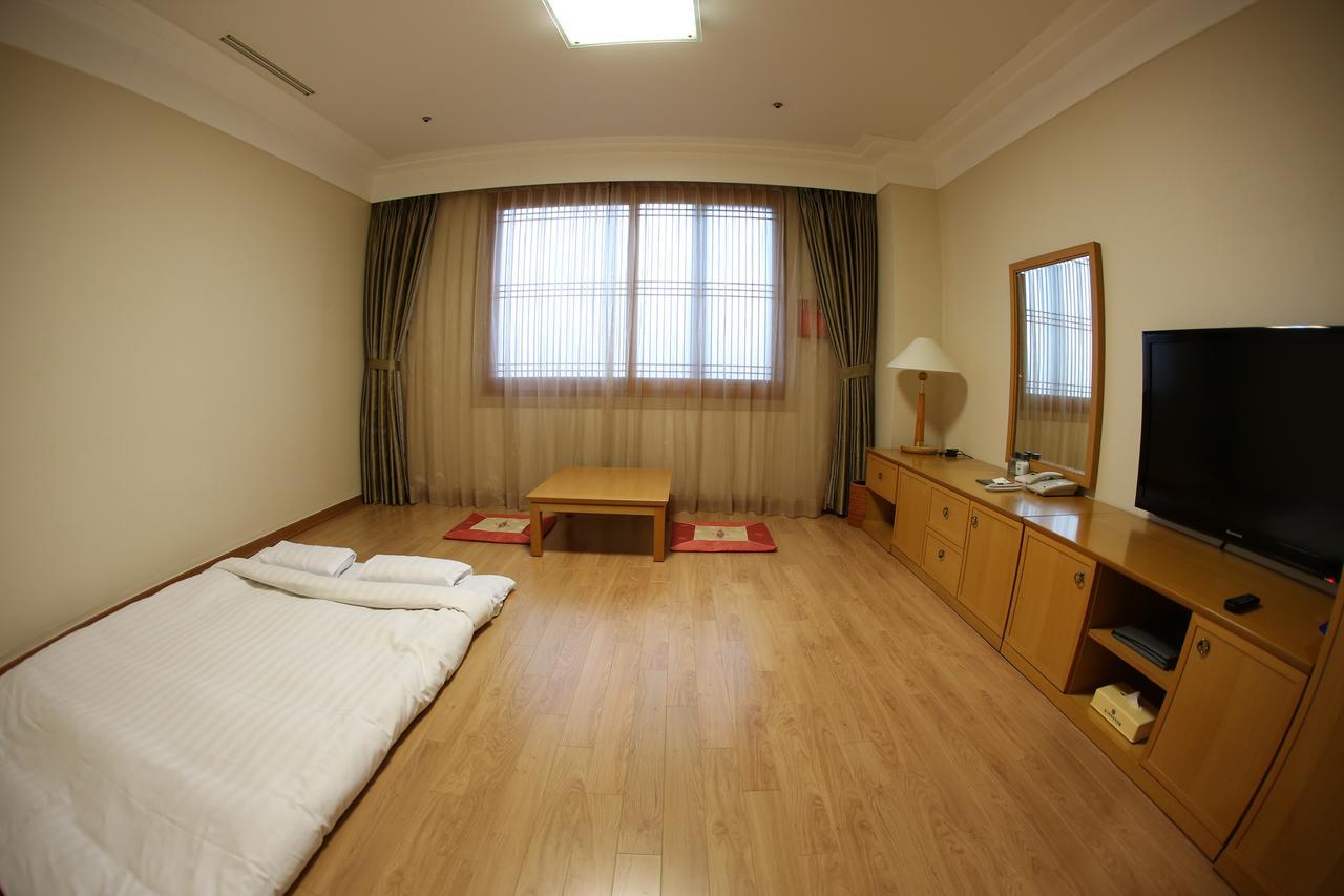 Shangria Beach Tourist Hotel Mokpo Bagian luar foto